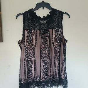 Size 1X NY collection lace detail top